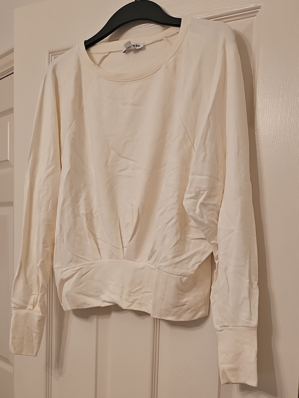 Express Cream Raglan Long-Sleeve Pullover
